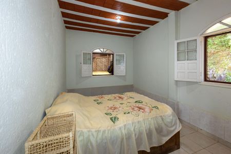 Casa de condomínio à venda com 350m², 4 quartos e 8 vagas Casa de condomínio à venda com 350m², 4 quartos e 8 vagasQuarto 1