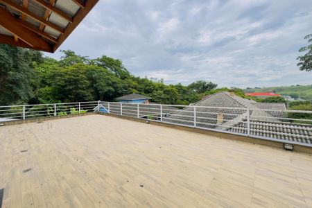 Casa de condomínio para alugar com 450m², 6 quartos e 11 vagas