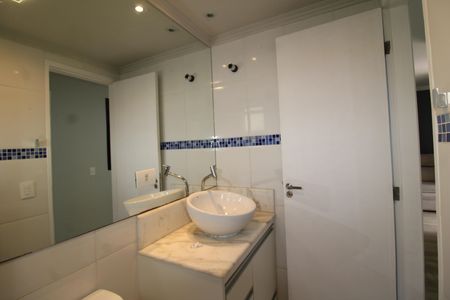 Apartamento para alugar com 65m², 2 quartos e 1 vagaBanheiro