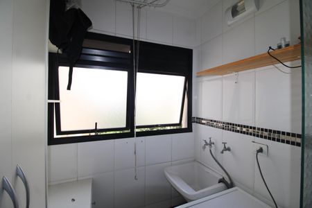 Apartamento para alugar com 65m², 2 quartos e 1 vagaÁrea de Serviço