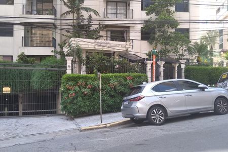 Apartamento para alugar com 65m², 2 quartos e 1 vagaFachada