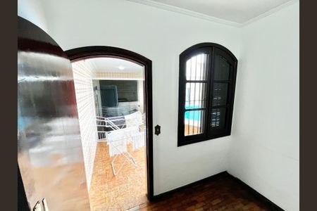 Casa à venda com 364m², 3 quartos e 6 vagasQuarto de Serviço
