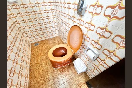 Casa à venda com 364m², 3 quartos e 6 vagasBanheiro de serviço