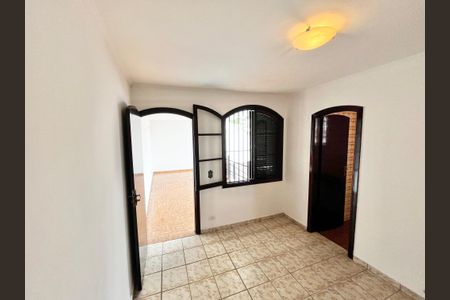 Casa à venda com 364m², 3 quartos e 6 vagasQuarto da Edícula