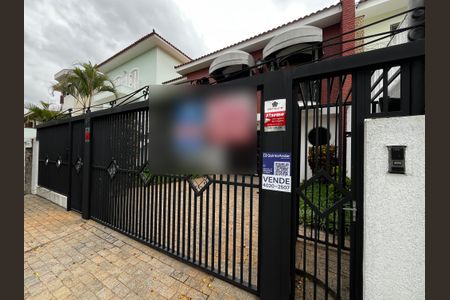 Casa à venda com 364m², 3 quartos e 6 vagasFachada / Placa