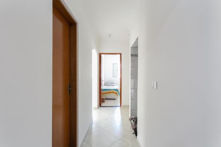 Casa para alugar com 80m², 3 quartos e 2 vagasCorredor 