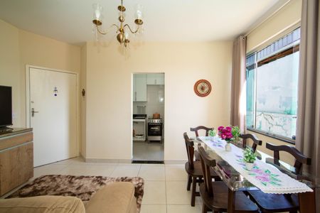 SALA de apartamento à venda com 2 quartos, 56m² em Alto dos Pinheiros, Belo Horizonte