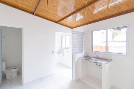 Cozinha de casa para alugar com 1 quarto, 28m² em Jardim Ana Estela, Carapicuíba