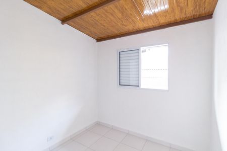 Quarto de casa para alugar com 1 quarto, 28m² em Jardim Ana Estela, Carapicuíba