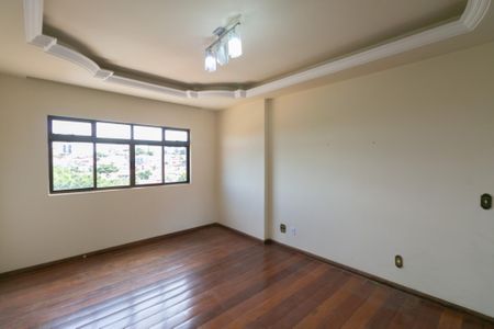 Apartamento à venda com 3 quartos, 80m² em Itapoã, Belo Horizonte
