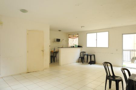 Apartamento para alugar com 34m², 2 quartos e sem vagaÁrea comum - Salão de festas