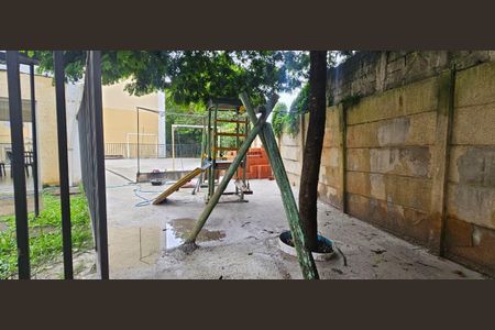 Apartamento para alugar com 34m², 2 quartos e sem vagaÁrea comum - Playground