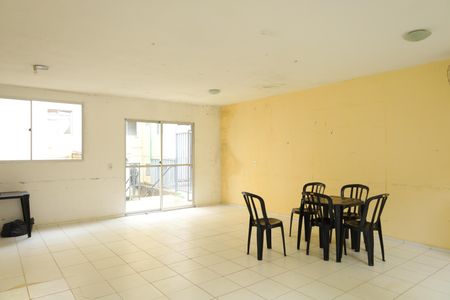 Apartamento para alugar com 34m², 2 quartos e sem vagaÁrea comum - Salão de festas