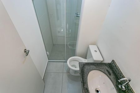 Banheiro de apartamento para alugar com 2 quartos, 38m² em Vila Vermelha, São Paulo