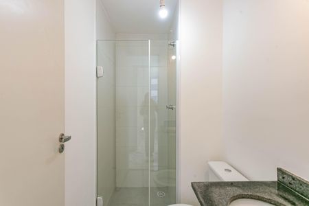 Banheiro de apartamento para alugar com 2 quartos, 38m² em Vila Vermelha, São Paulo