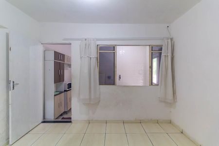Quarto de casa para alugar com 1 quarto, 26m² em Jardim Guairaca, São Paulo