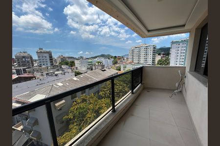 Apartamento à venda com 91m², 3 quartos e 1 vagaVaranda