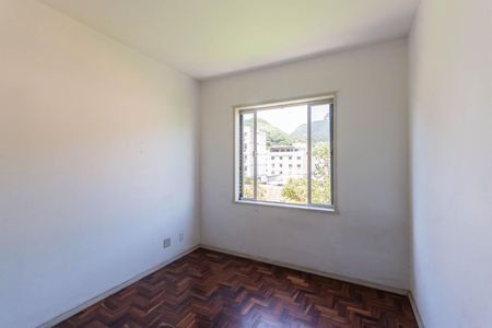 Apartamento à venda com 82m², 3 quartos e 1 vagaQuarto 2