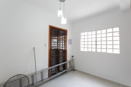Casa para alugar com 70m², 2 quartos e 1 vagaSala