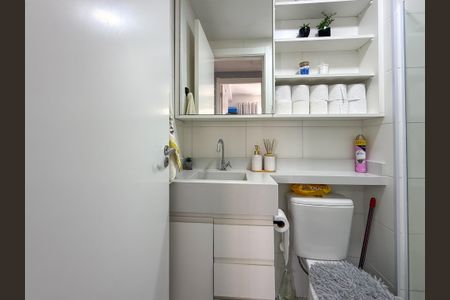 Apartamento para alugar com 33m², 2 quartos e sem vaga Apartamento para alugar com 33m², 2 quartos e sem vagaBanheiro
