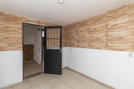 Quarto 1 de casa para alugar com 2 quartos, 40m² em Glória, Belo Horizonte