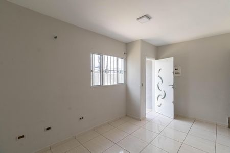 Sala de casa para alugar com 2 quartos, 120m² em Limoeiro, São Paulo
