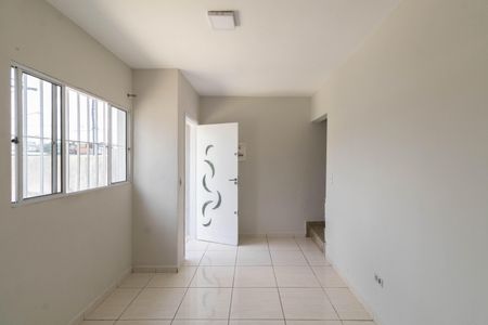 Sala de casa para alugar com 2 quartos, 120m² em Limoeiro, São Paulo