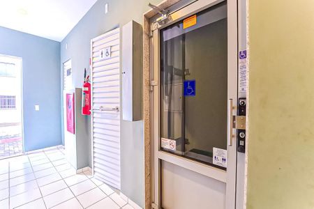 Apartamento à venda com 44m², 2 quartos e sem vagaÁrea comum - acessibilidade