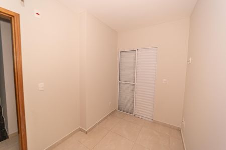 Casa de condomínio à venda com 162m², 3 quartos e 2 vagas Casa de condomínio à venda com 162m², 3 quartos e 2 vagasQuarto 2