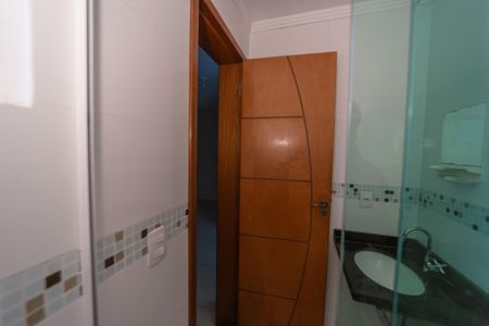 Casa de condomínio à venda com 162m², 3 quartos e 2 vagas Casa de condomínio à venda com 162m², 3 quartos e 2 vagasBanheiro da Área gourmet