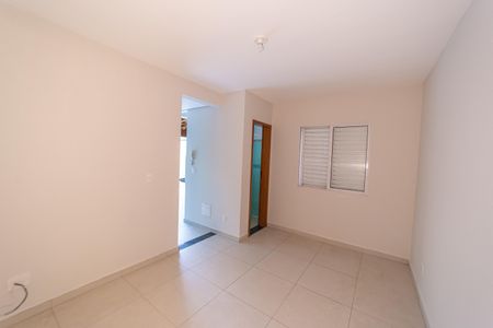 Casa de condomínio à venda com 162m², 3 quartos e 2 vagas Casa de condomínio à venda com 162m², 3 quartos e 2 vagasÁrea gourmet