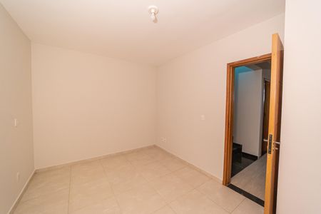 Casa de condomínio à venda com 162m², 3 quartos e 2 vagas Casa de condomínio à venda com 162m², 3 quartos e 2 vagasCozinhaQuarto 1