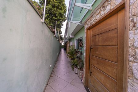 Casa de condomínio à venda com 162m², 3 quartos e 2 vagas Casa de condomínio à venda com 162m², 3 quartos e 2 vagasÁrea comum