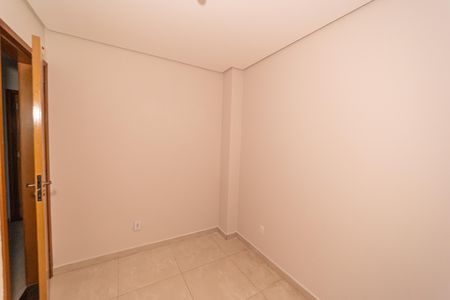 Casa de condomínio à venda com 162m², 3 quartos e 2 vagas Casa de condomínio à venda com 162m², 3 quartos e 2 vagasQuarto 3