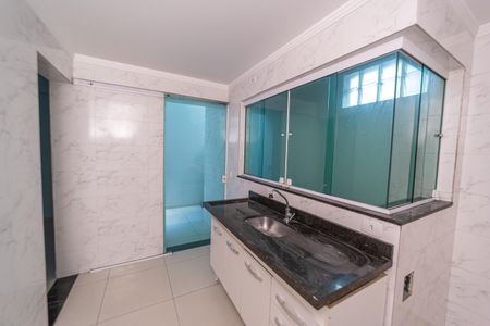 Casa de condomínio à venda com 162m², 3 quartos e 2 vagas Casa de condomínio à venda com 162m², 3 quartos e 2 vagasCozinha