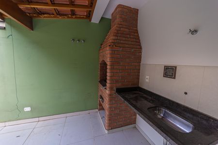 Casa de condomínio à venda com 162m², 3 quartos e 2 vagas Casa de condomínio à venda com 162m², 3 quartos e 2 vagasÁrea gourmet