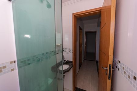 Casa de condomínio à venda com 162m², 3 quartos e 2 vagas Casa de condomínio à venda com 162m², 3 quartos e 2 vagasBanheiro Social