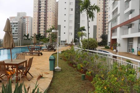 Apartamento à venda com 83m², 3 quartos e 2 vagasÁrea comum - Piscina