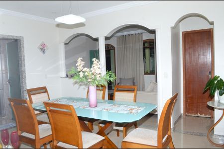 Casa para alugar com 302m², 3 quartos e 2 vagasSala de Jantar