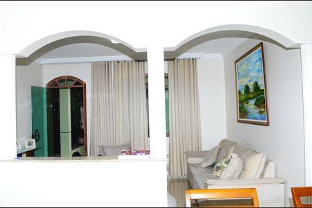 Casa para alugar com 302m², 3 quartos e 2 vagasDetalhe Sala