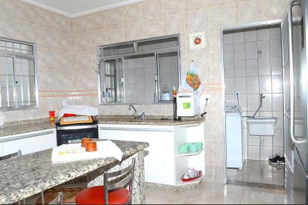 Casa para alugar com 302m², 3 quartos e 2 vagasCozinha