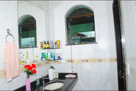 Casa para alugar com 302m², 3 quartos e 2 vagasBanheiro da Suíte