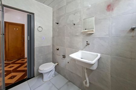 Studio para alugar com 23m², 0 quarto e 1 vaga Studio para alugar com 23m², 0 quarto e 1 vagaBanheiro