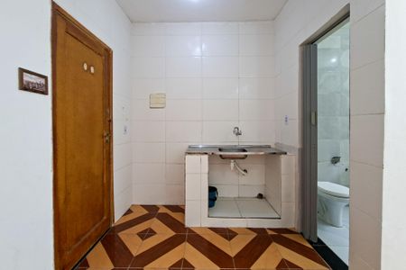 Cozinha  de kitnet/studio para alugar com 0 quarto, 23m² em Ocian, Praia Grande