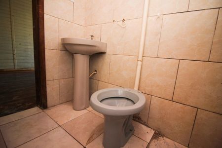 Casa à venda com 75m², 2 quartos e 1 vagaBanheiro