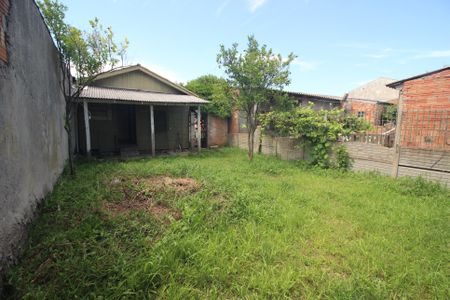 Casa à venda com 75m², 2 quartos e 1 vagaQuintal