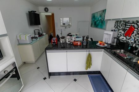 Casa de condomínio à venda com 100m², 2 quartos e 2 vagasCozinha - Armários