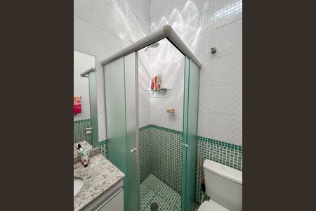 Casa à venda com 109m², 3 quartos e 2 vagasBanheiro