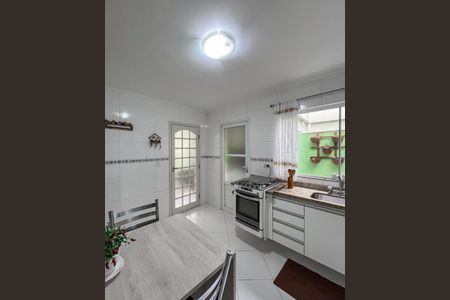 Casa à venda com 109m², 3 quartos e 2 vagasCozinha