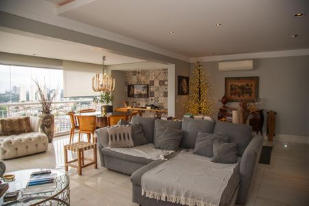 Apartamento à venda com 117m², 2 quartos e 2 vagas Apartamento à venda com 117m², 2 quartos e 2 vagasSala